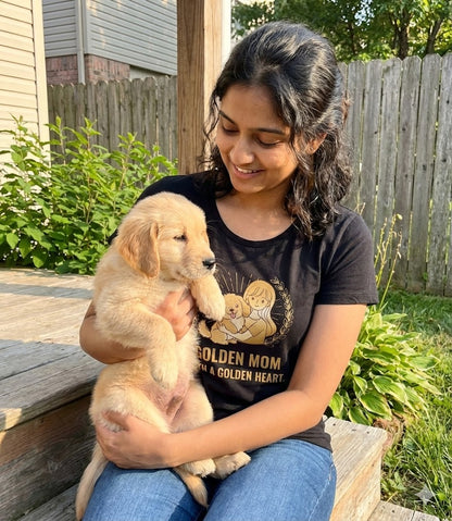 Golden Retriever Mom – Golden Heart Tee